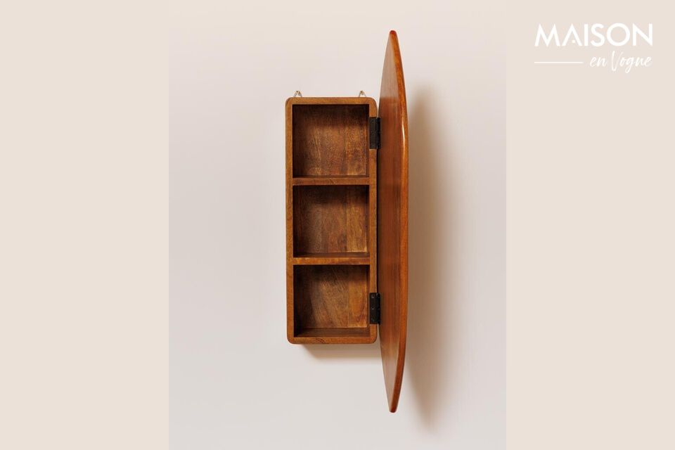 Elegante y práctico mueble de almacenaje de madera de mango.