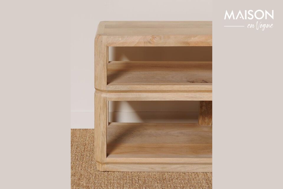 Fabricada en madera de mango de primera calidad