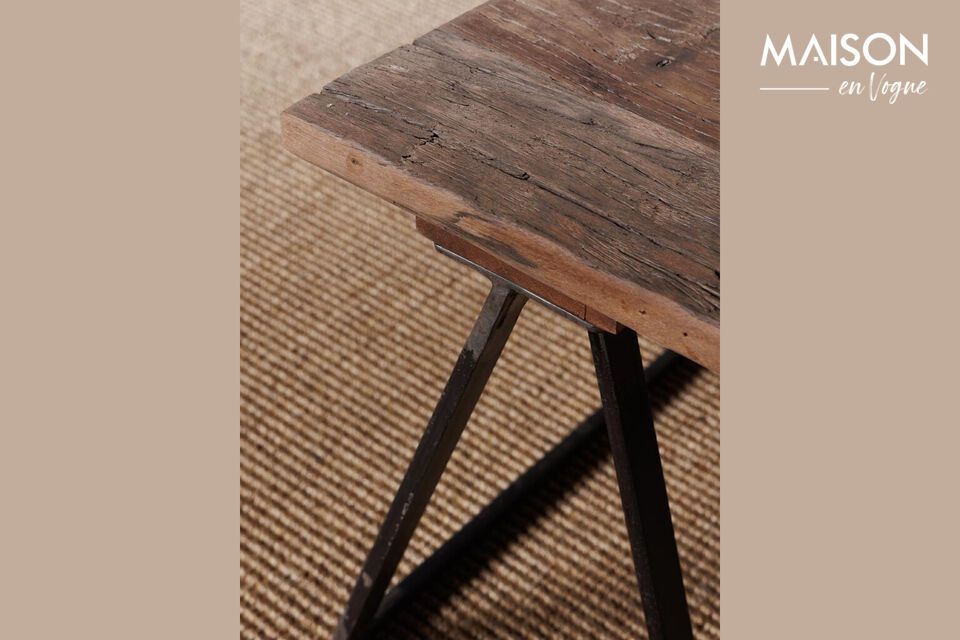 Descubra la quintaesencia del diseño funcional y sostenible con nuestra mesa de centro de madera