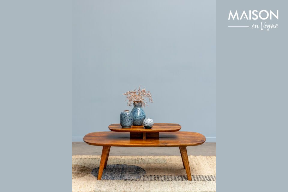 Elegancia y durabilidad con nuestra mesa de centro de madera de mango.