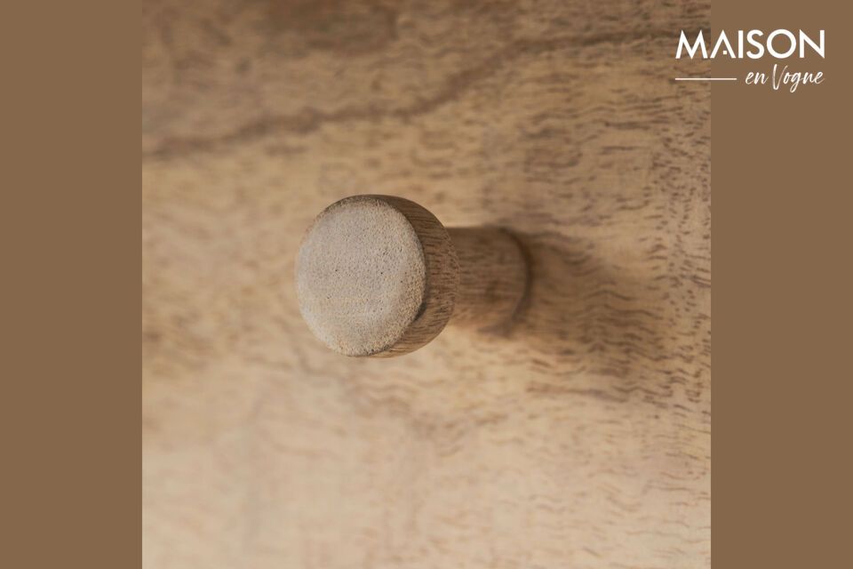 Descubra nuestro elegante perchero de madera de mango natural