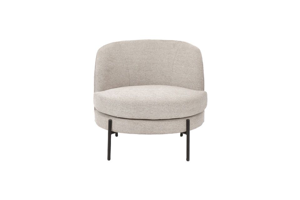 Descubra el lujoso confort del sillón de tela beige Miles